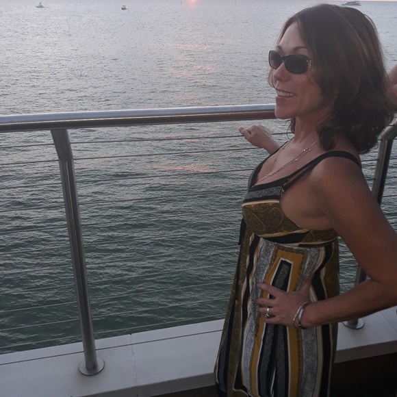 Meet your Posher, Trish - Picture 1 of 1